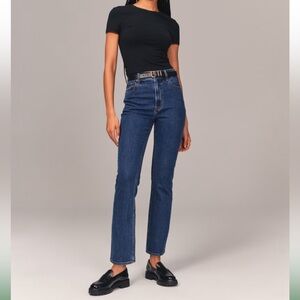 Abercrombie & Fitch Ultra High Rise Ankle Straight Jean